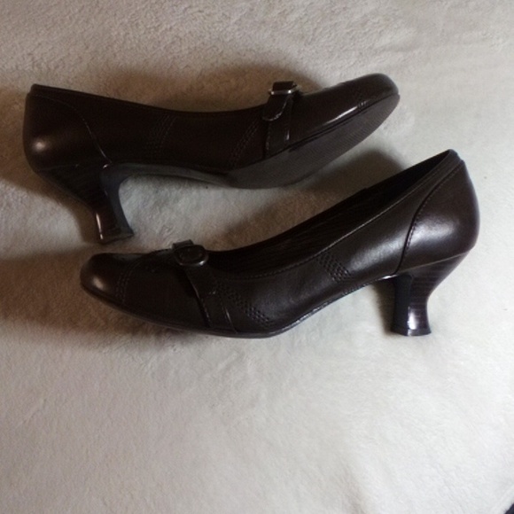 MUDD WOMENS BROWN BUCKLED DRESS IN BOX LIKE NEW PSHOES SIZE 8 - Picture 4 of 12